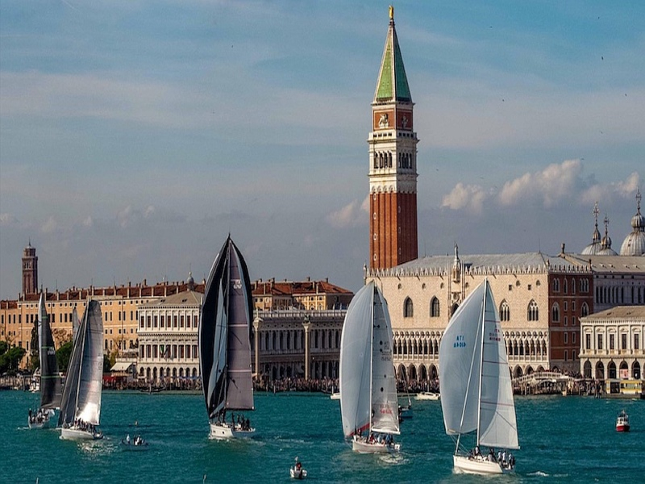 Regata Round The Lido a Venezia