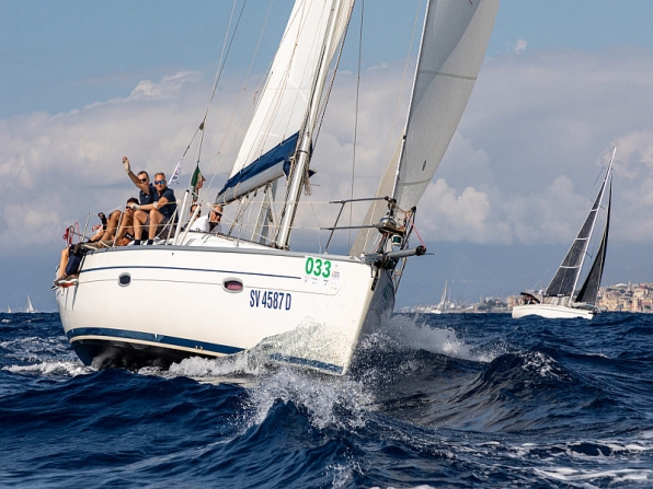 Team building barca vela Finale Ligure